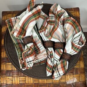 Plaid Napkins with Holders